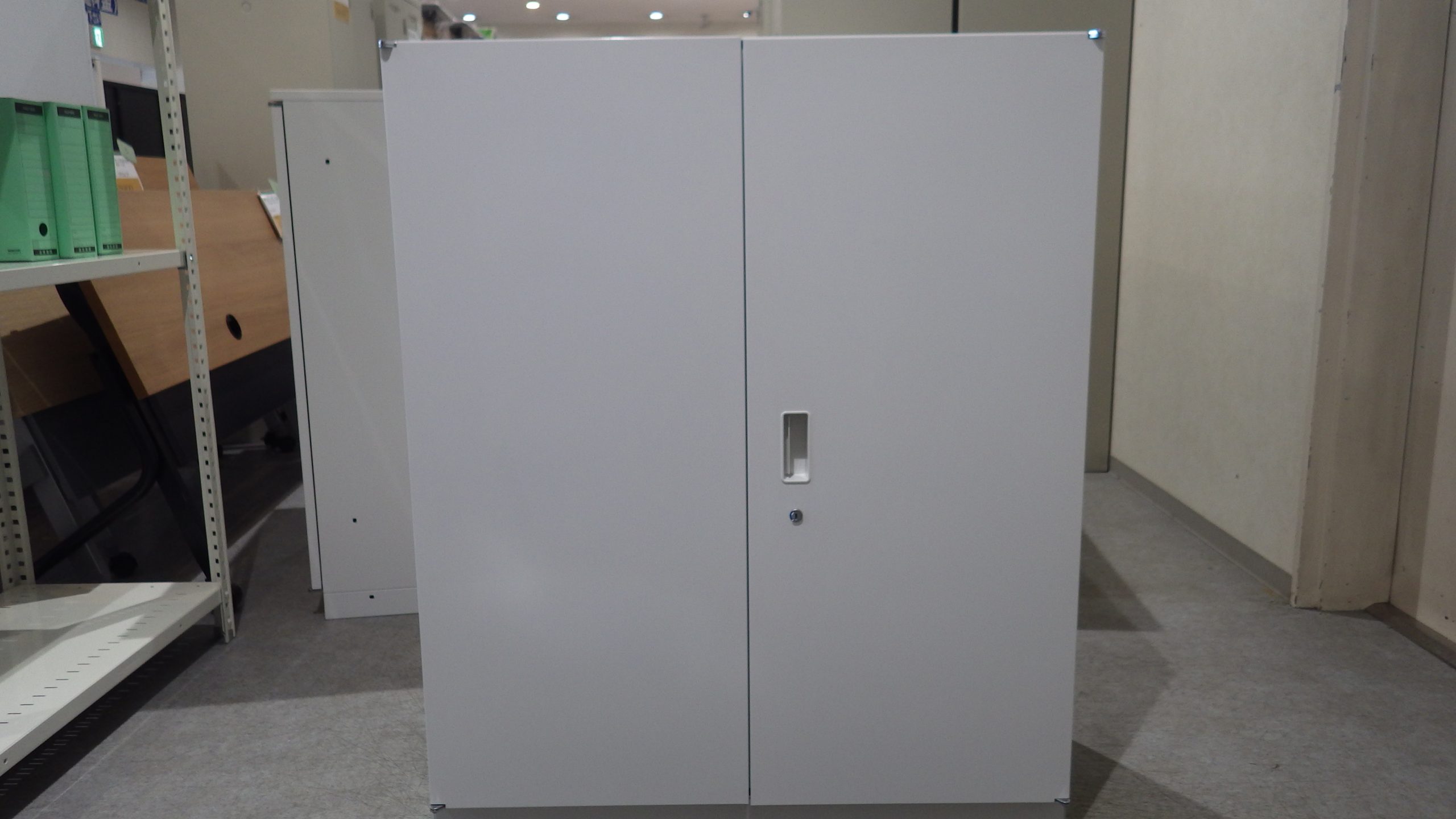 両開書庫(大)W900D450H1130 イトーキ1