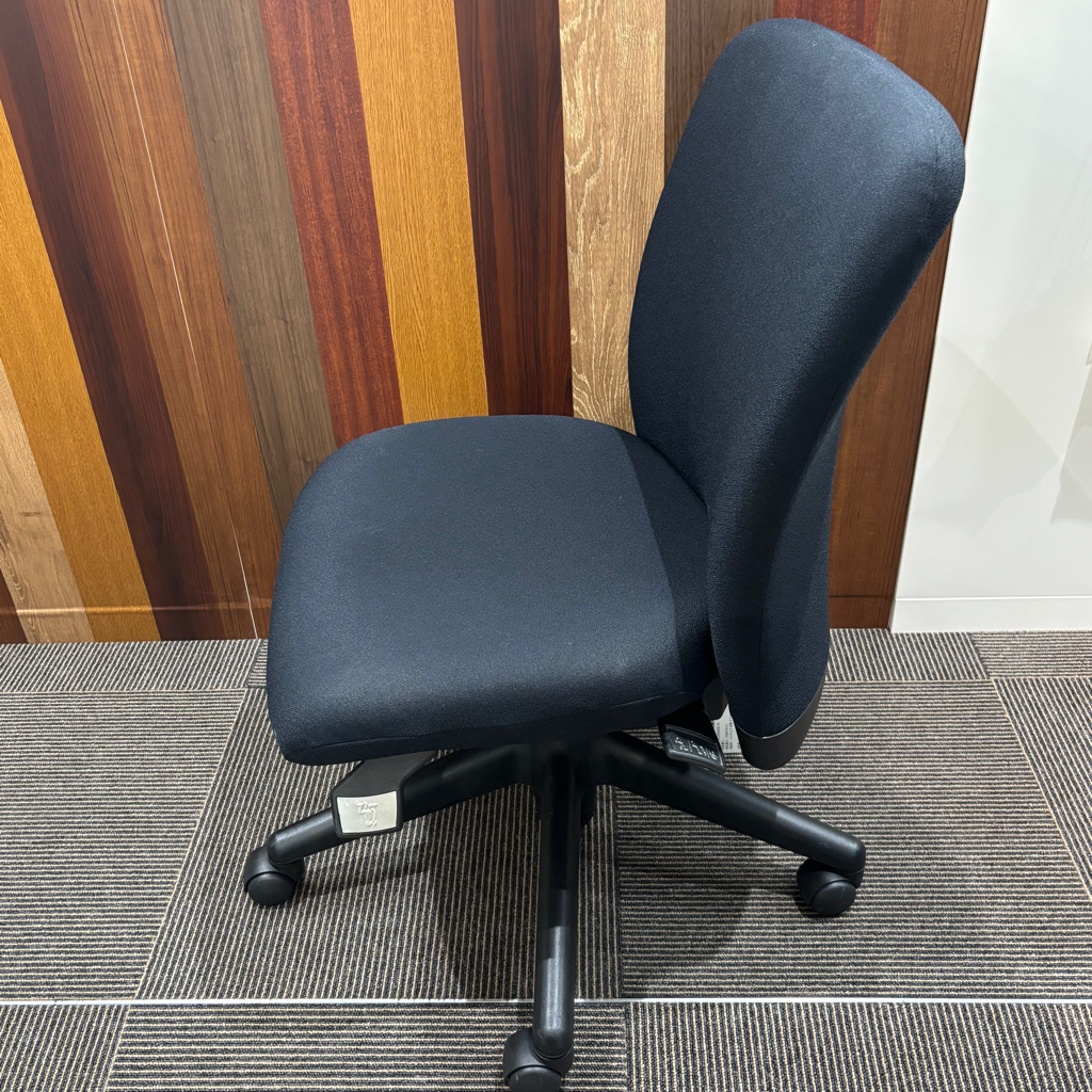 オフィスチェア 肘無 Haworth ルック4