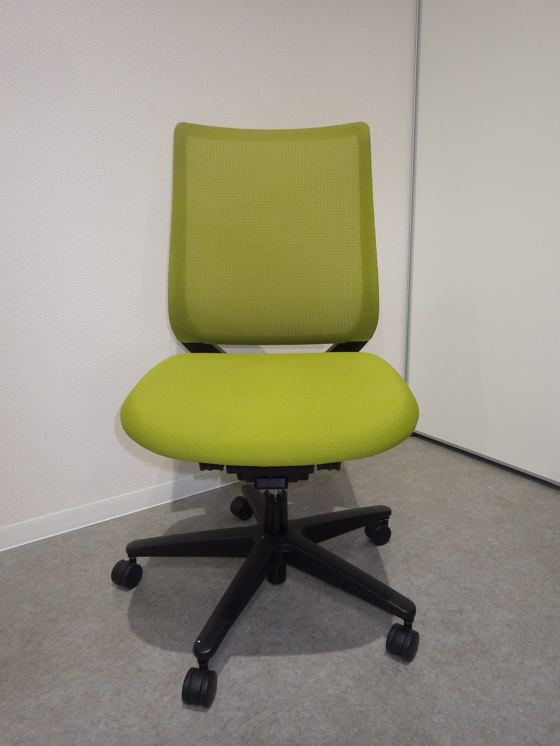 ★コクヨ　オフィスチェア肘無　ミトラグリーン大量入荷のお知らせ★