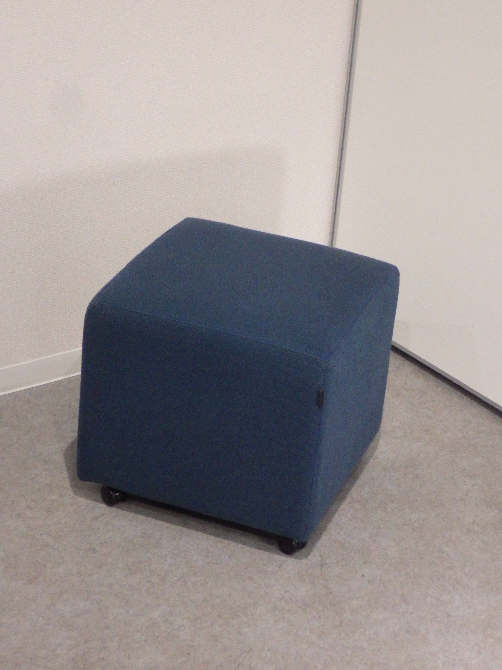 スツール ハックス キャスター付 ブルー8