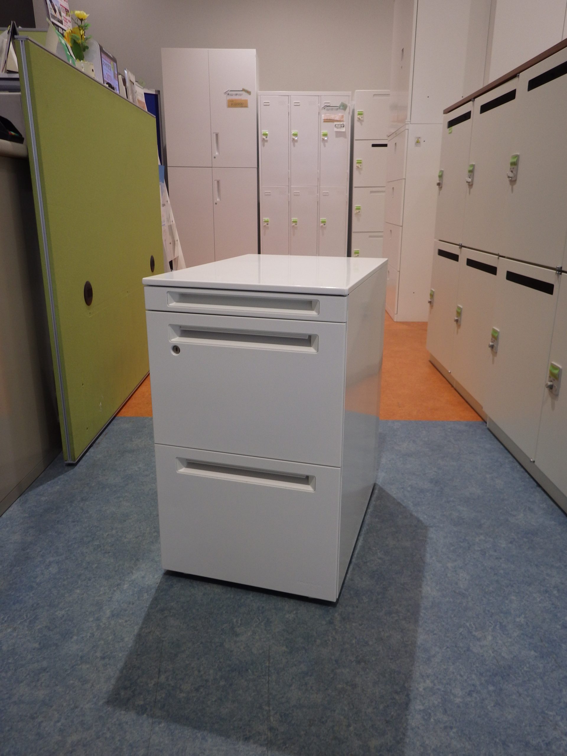 3段ワゴンオカムラ ホワイト8