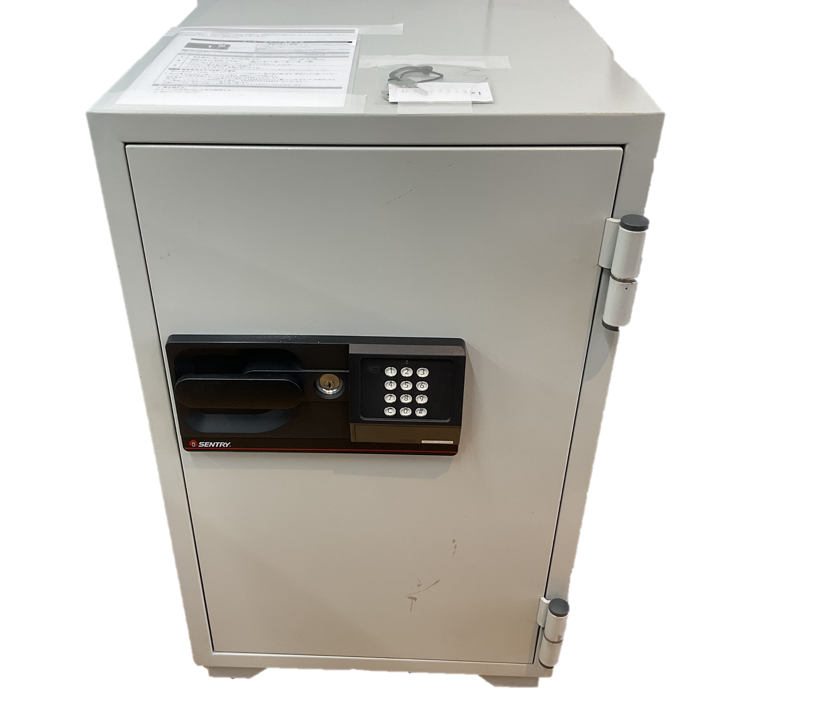 早い者勝ち！耐火金庫 1台入荷しました♪