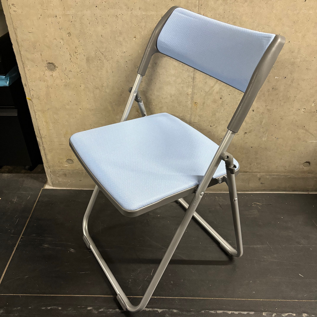折り畳み椅子1