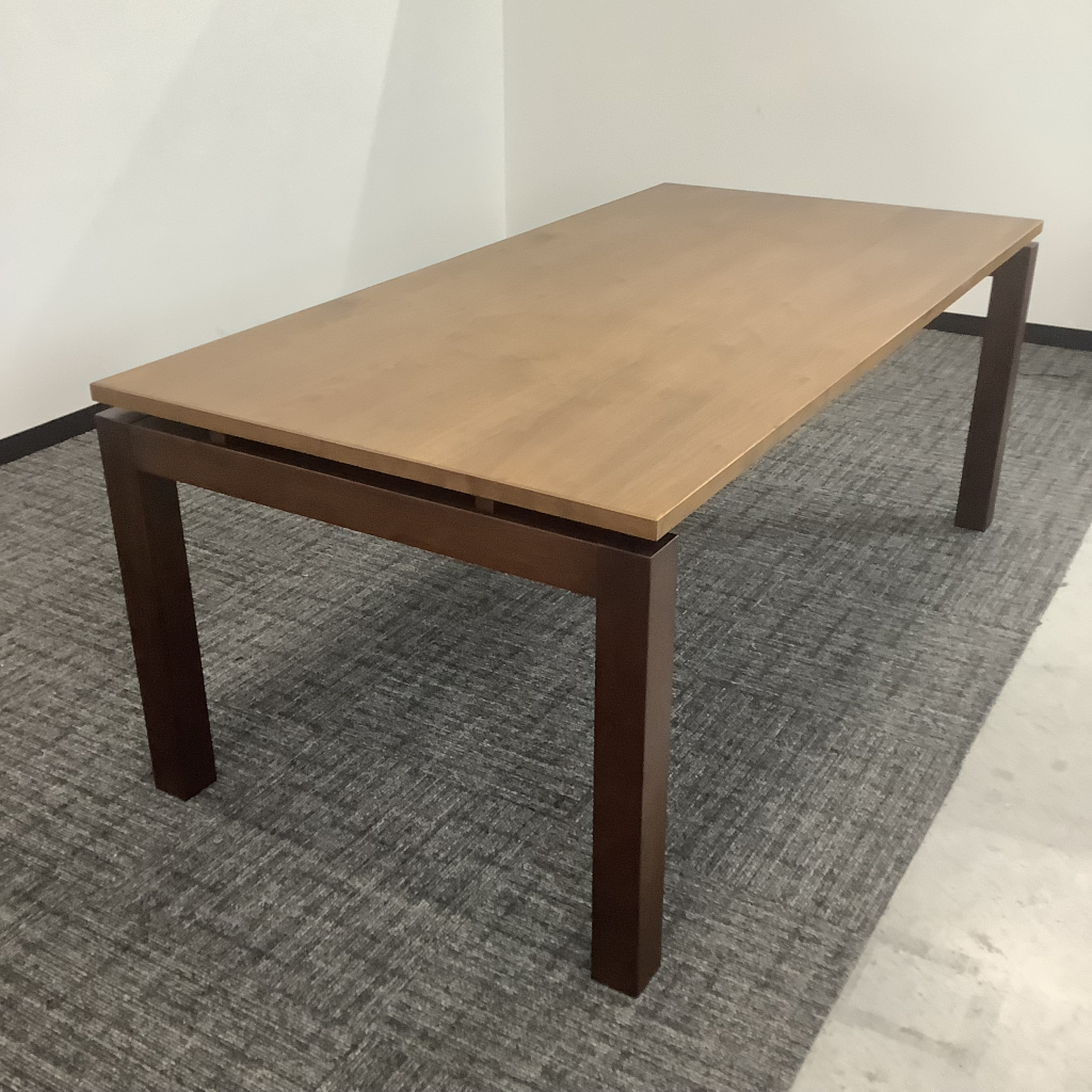 商談テーブル(W1800*D900*H700)3