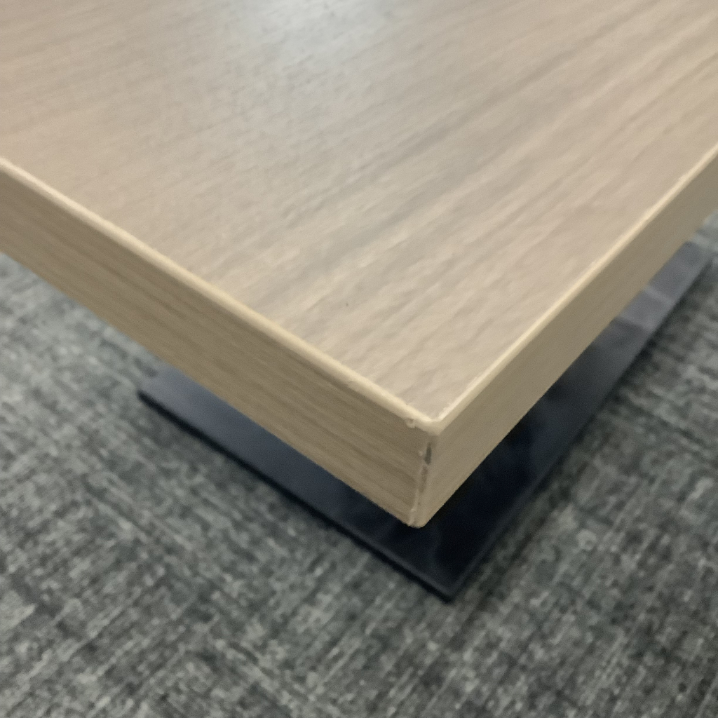 商談テーブル(W1800×D800 脚シルバー)4