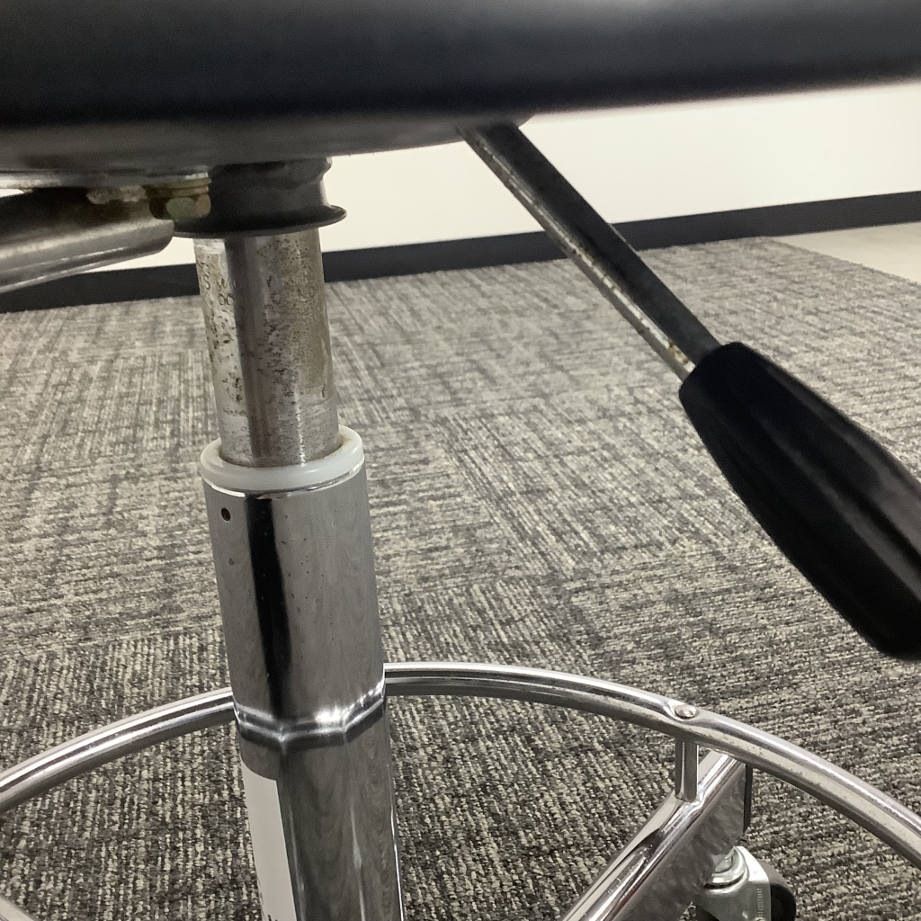 ハイチェア(昇降式)7