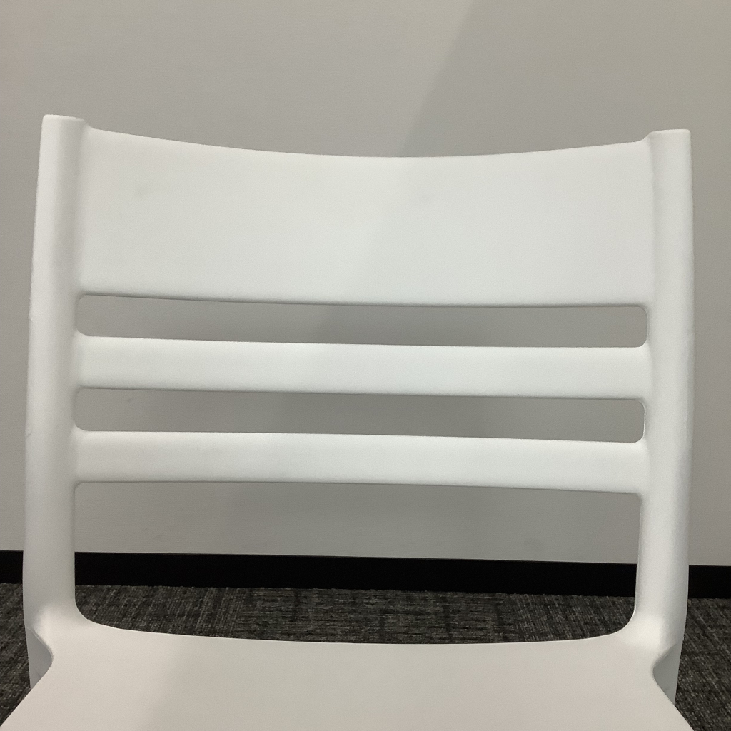 フォースチェア8