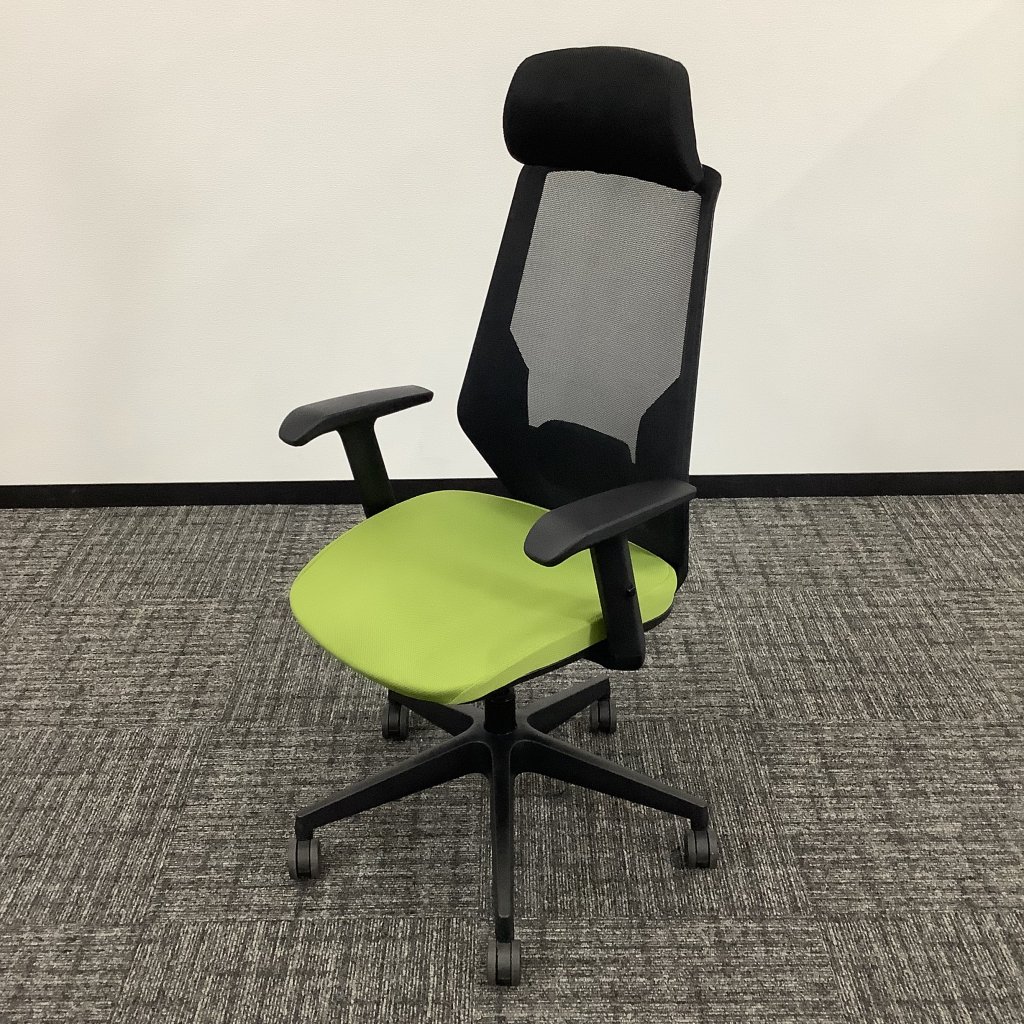 OAチェア(肘・ヘッドレスト付・座グリーン)3
