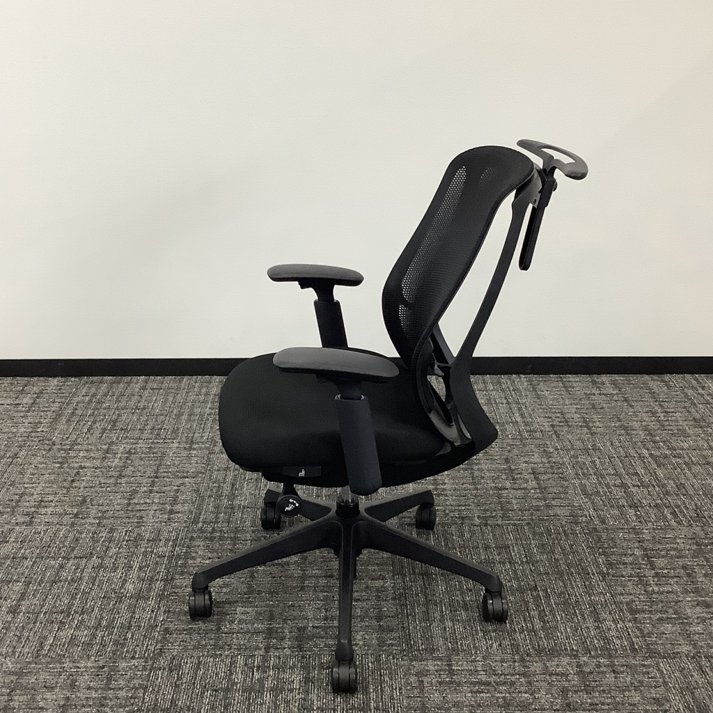 オフィスチェア肘付オカムラシルフィー4