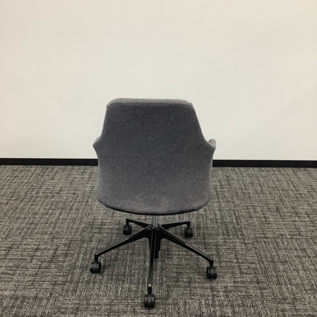 ミーティングチェアオカムラエモルト5