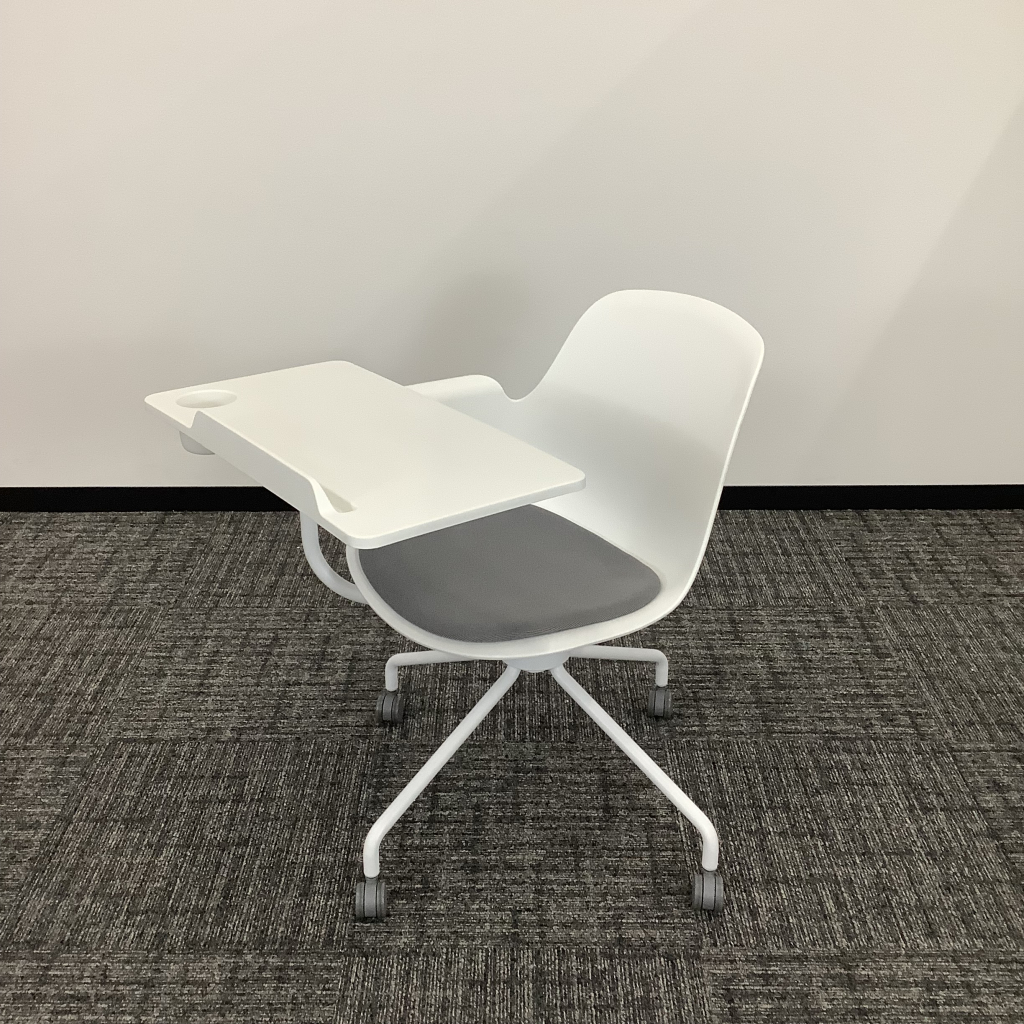 ミーティングチェア肘付コクヨオールインワングレー3