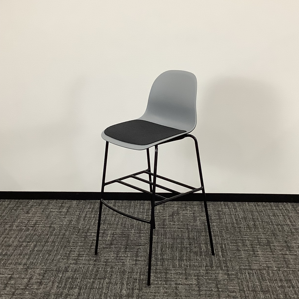 ハイチェア グレー・脚ブラック3