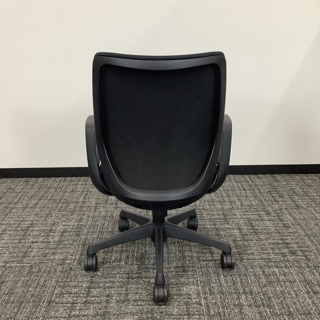 オフィスチェア肘有オカムラCG-Mシリーズブラック6