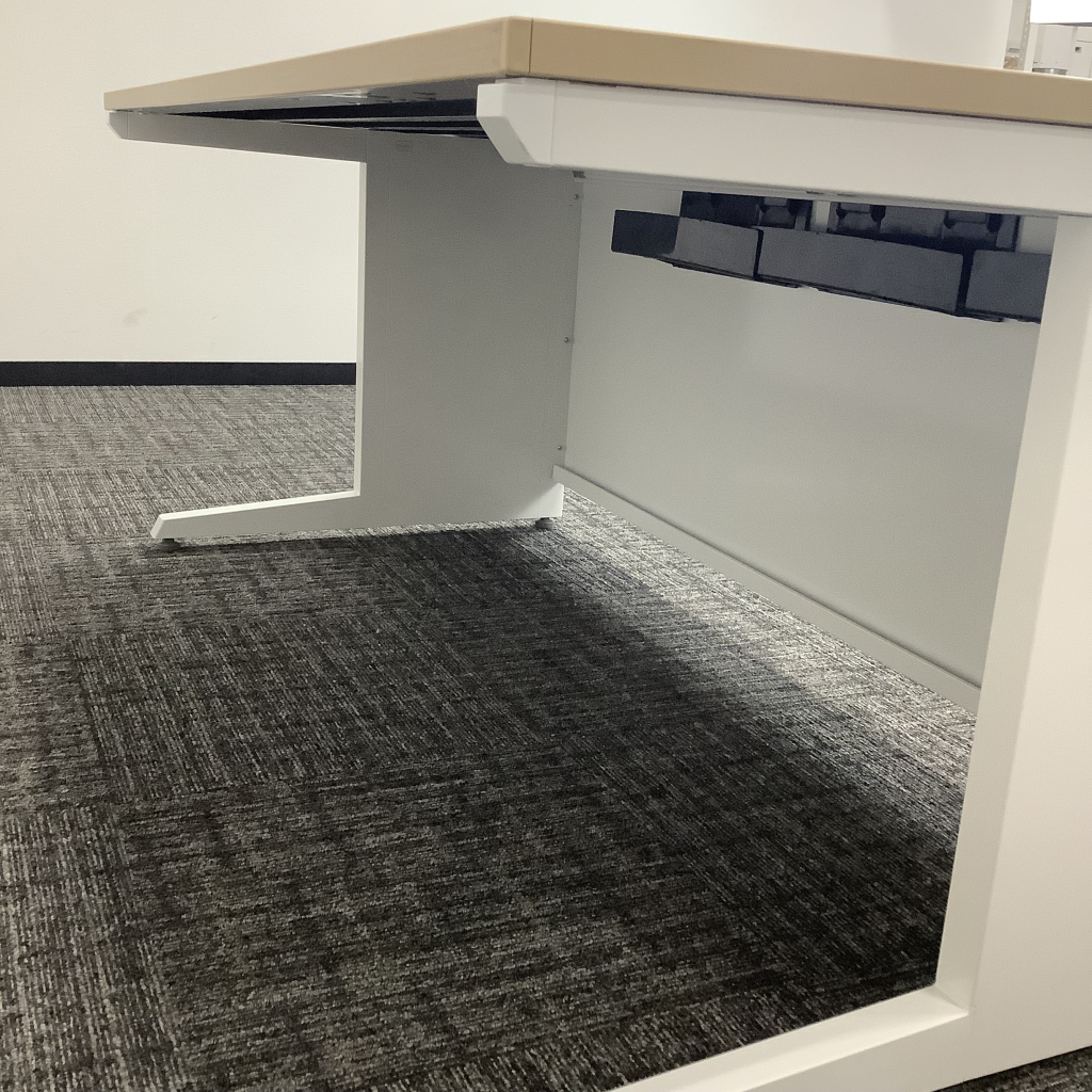 平デスク アドバンスシリーズW168タイプ4