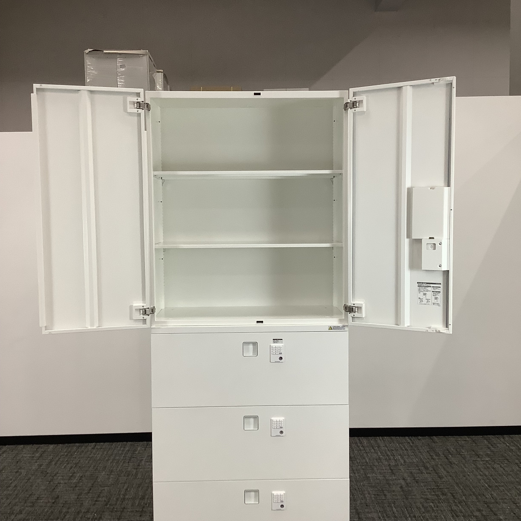 上下書庫(上:両開下:3ラテ)プッシュ錠6