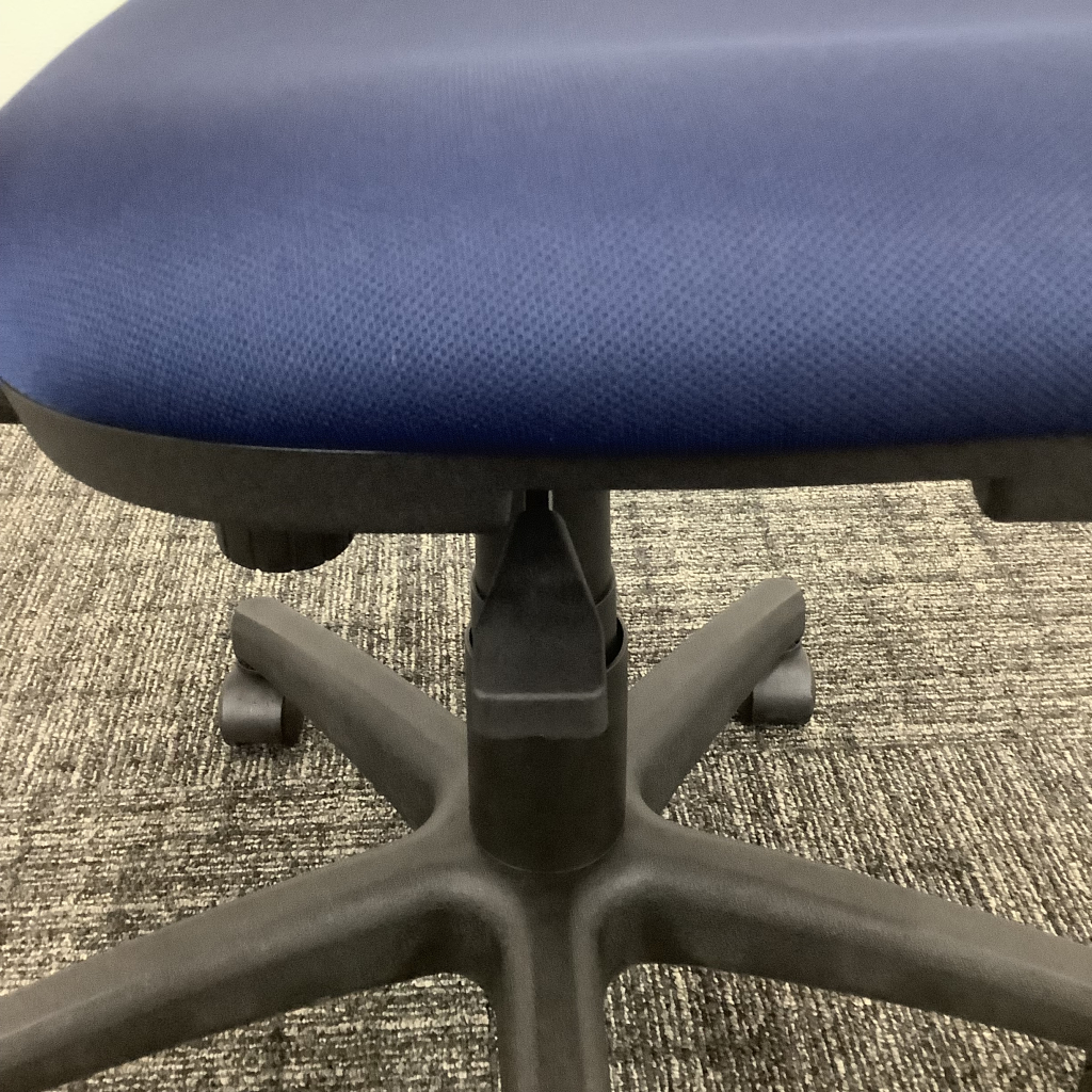 オフィスチェア 肘無ブルー  ナカバヤシ7