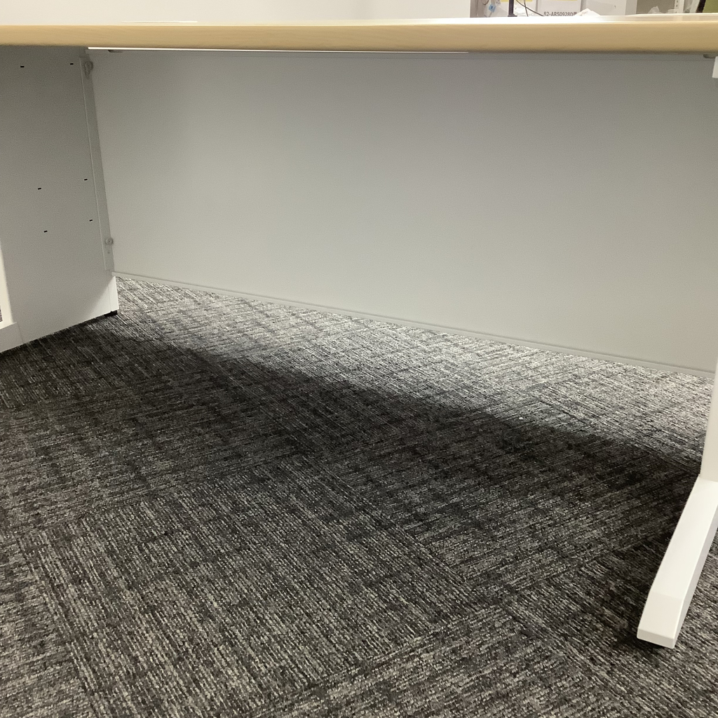 平デスク1600*800引出無 木目&ホワイト8