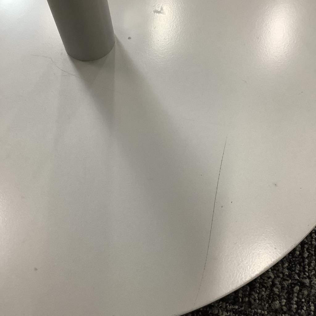 ハイテーブル600φイトーキ6