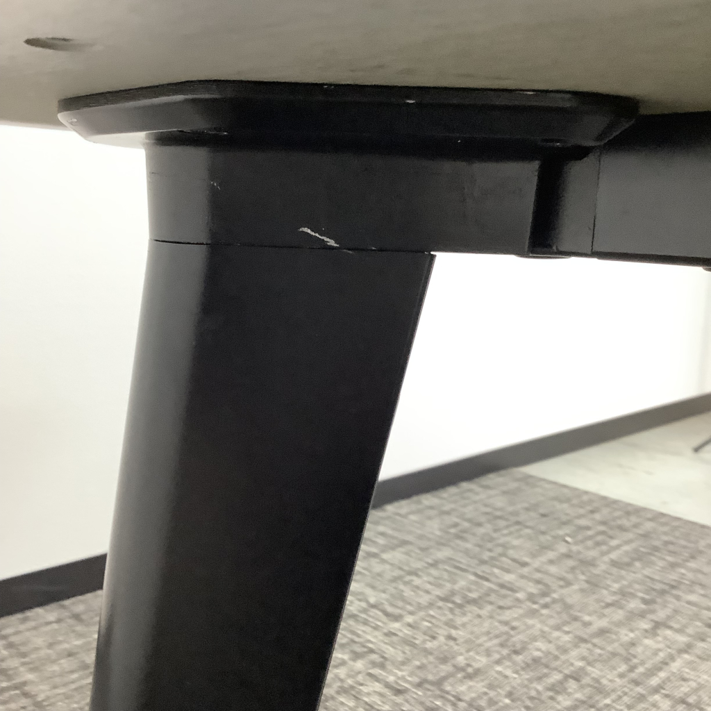 スクエアテーブル1200*1200 オカムラ7