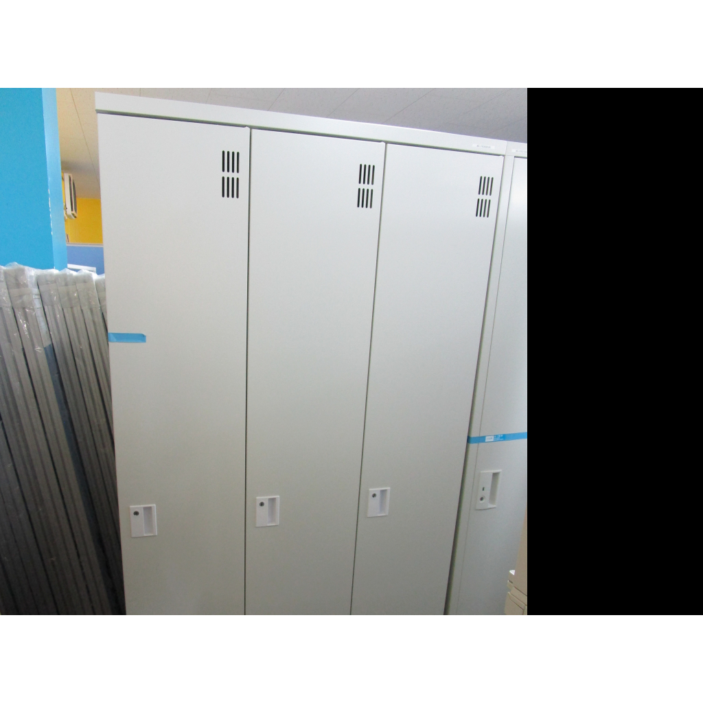 ロッカー(3人用)1