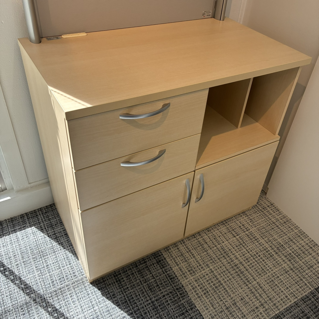 キッチンキャビネット ナチュラル1