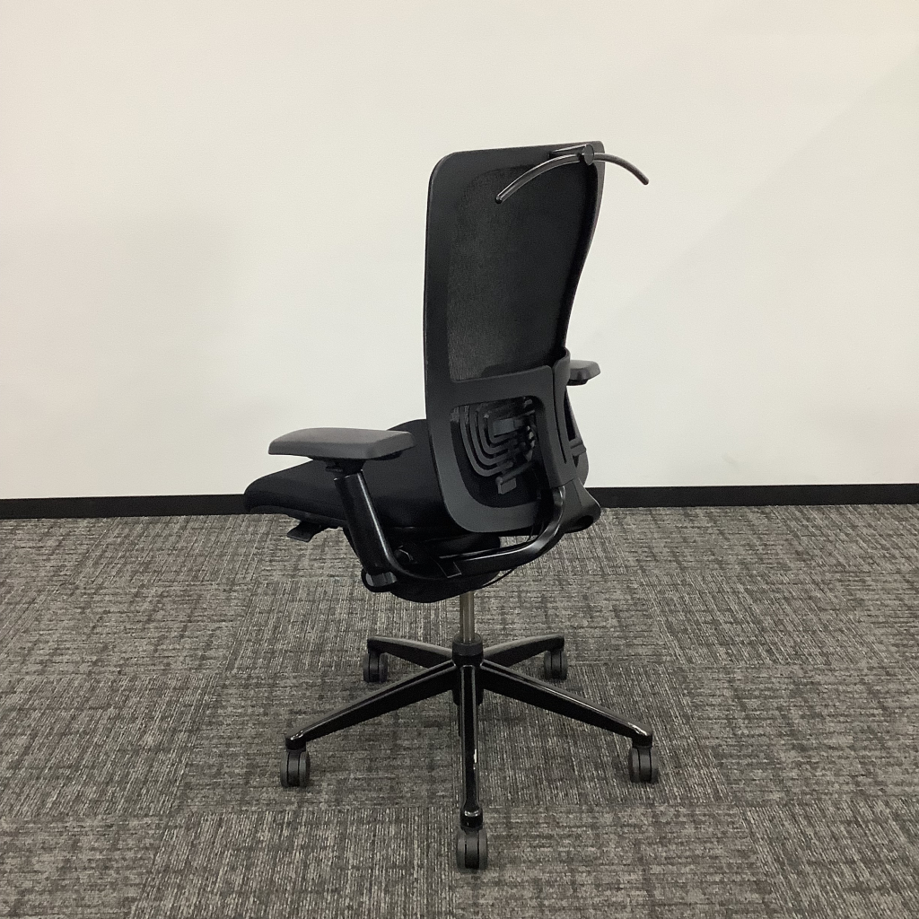 オフィスチェア 肘付 Haworth  ZODY5