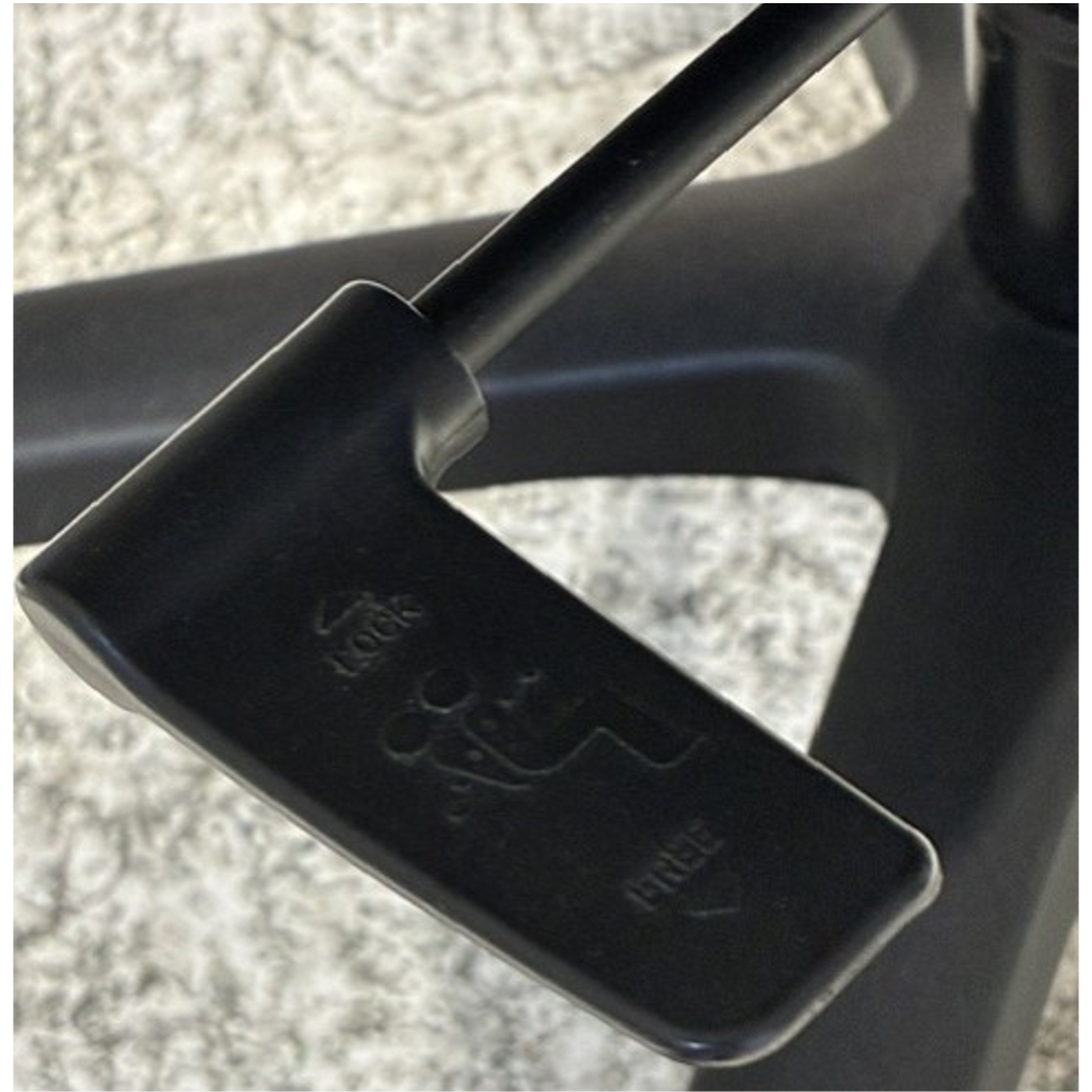 オフィスチェアトルテRブラック4