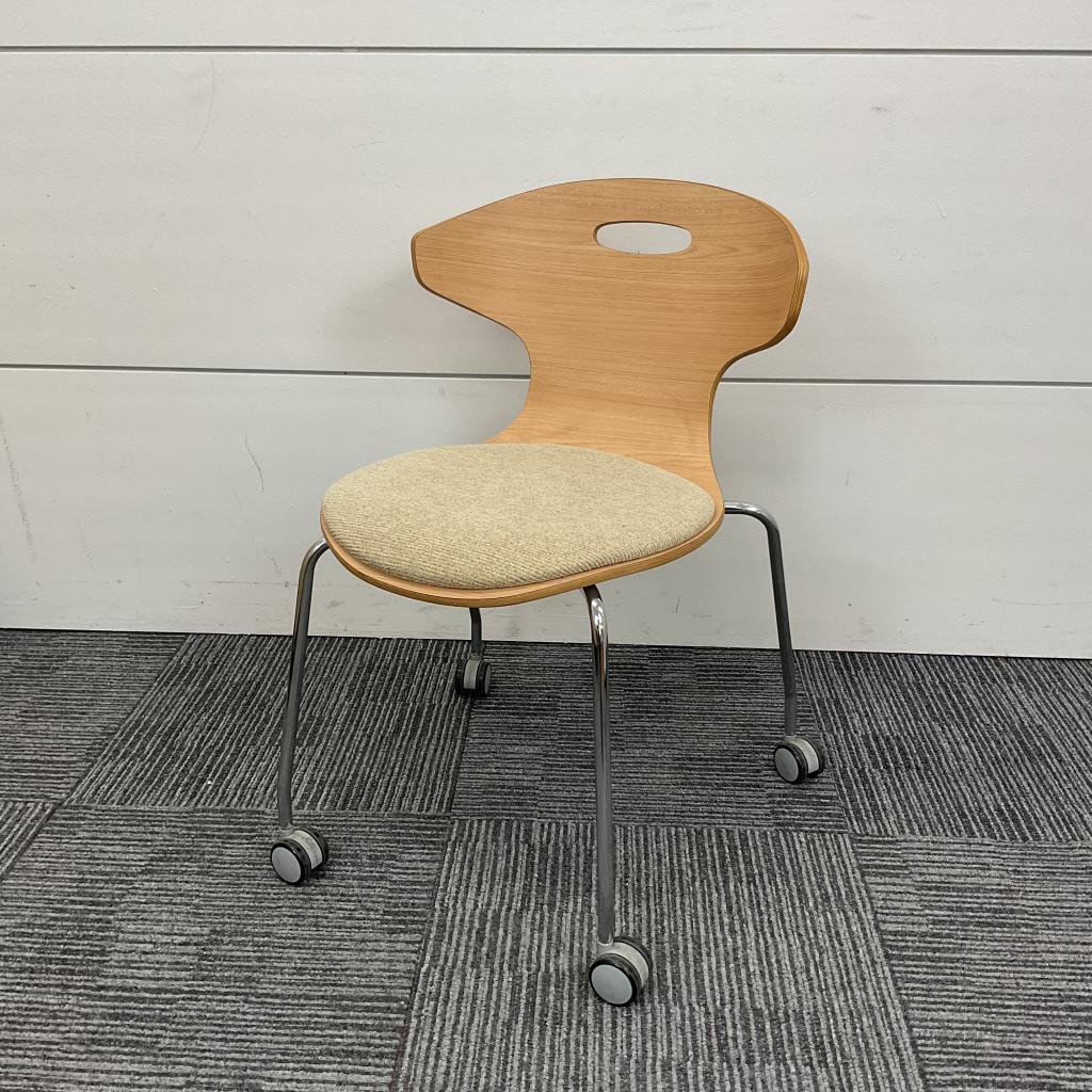 ミーティングチェア パブリックアイボリー1