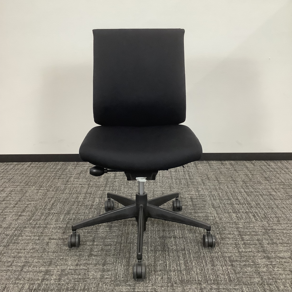 オフィスチェア肘無ウィザードブラック3