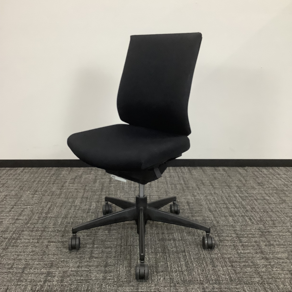 オフィスチェア肘無ウィザードブラック4