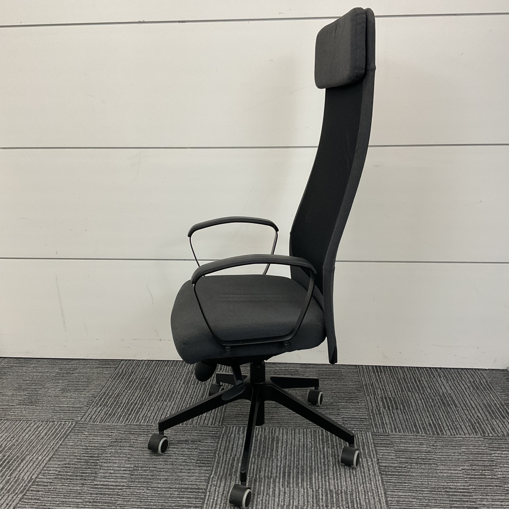 オフィスチェアハイバック ヘッドレスト付 布張り2