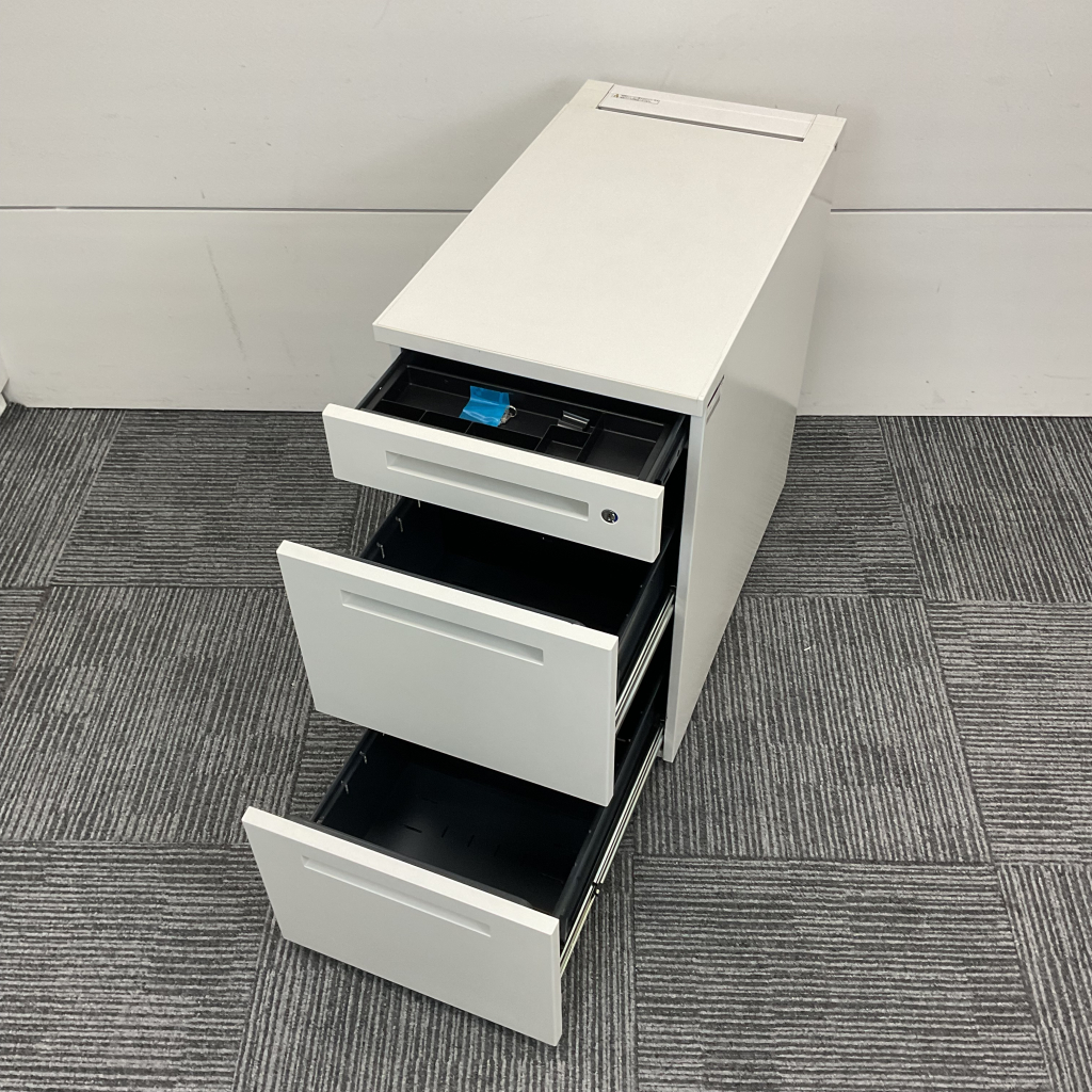 脇机3段イトーキ CRZ ホワイト2