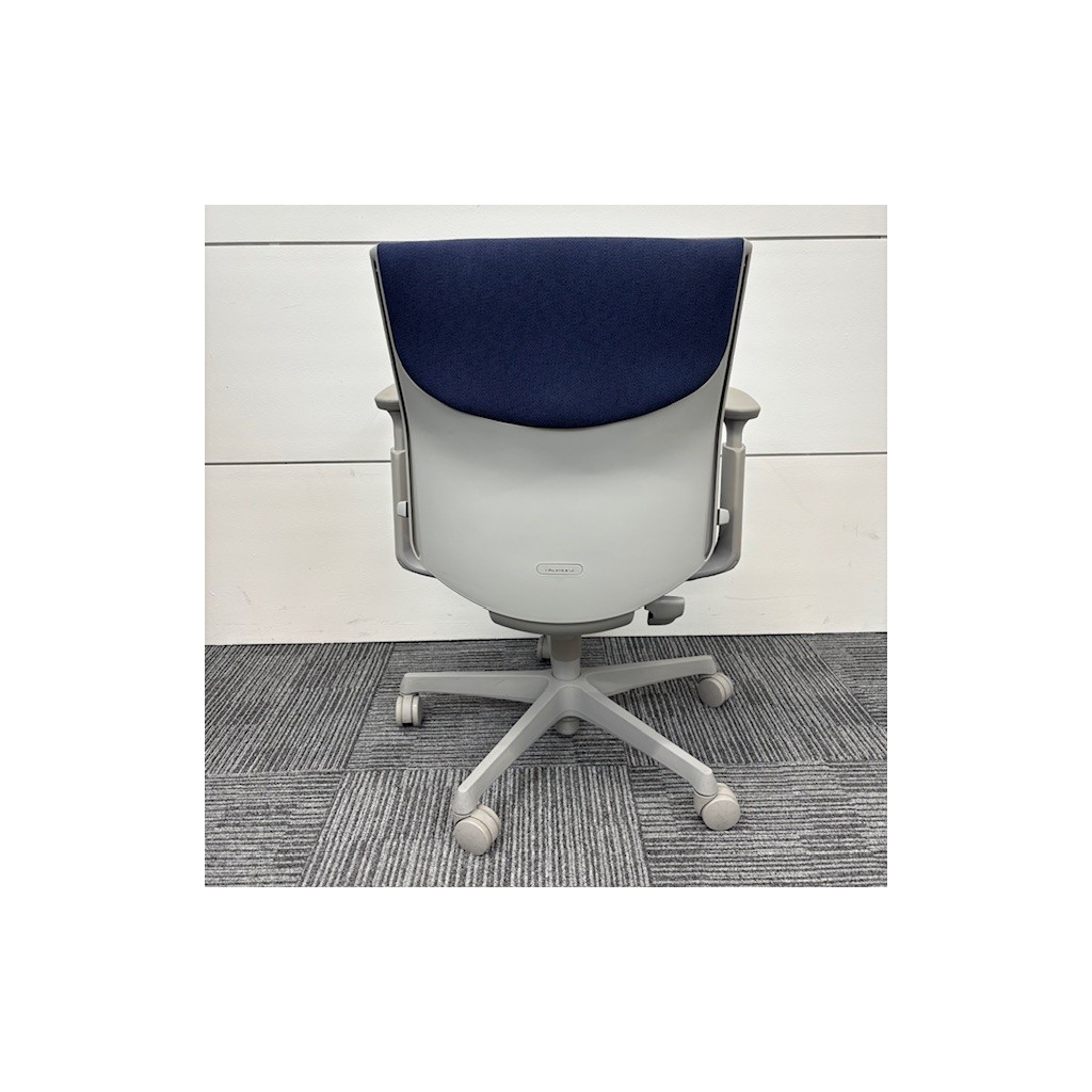 オフィスチェア 稼働肘付オカムラ エスクード3