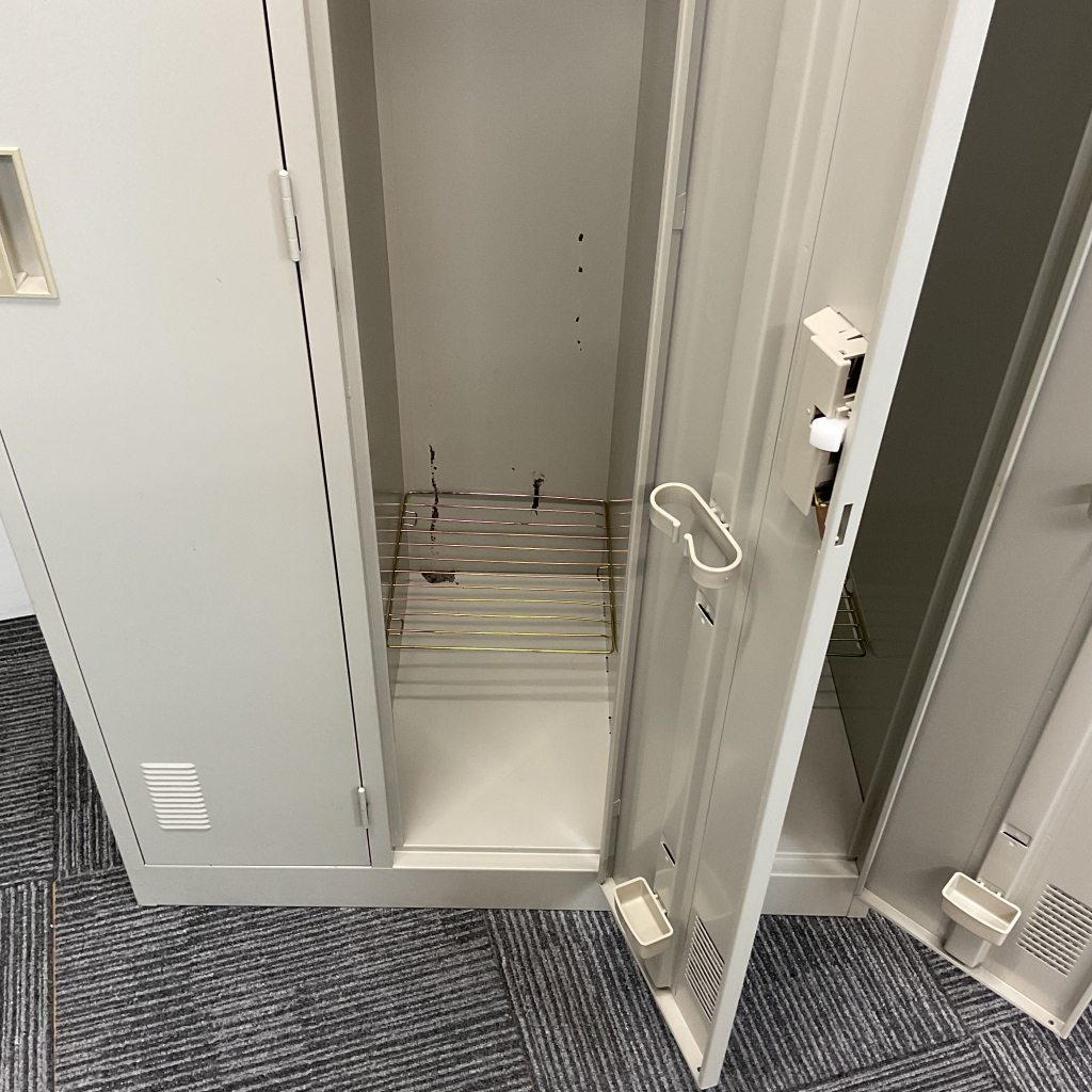 ロッカー3人用3