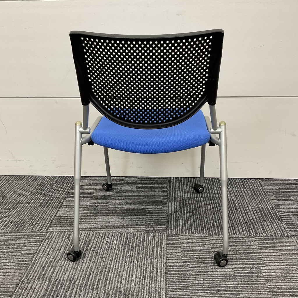 ミーティングチェアオカムラ プロスタック ブルー3