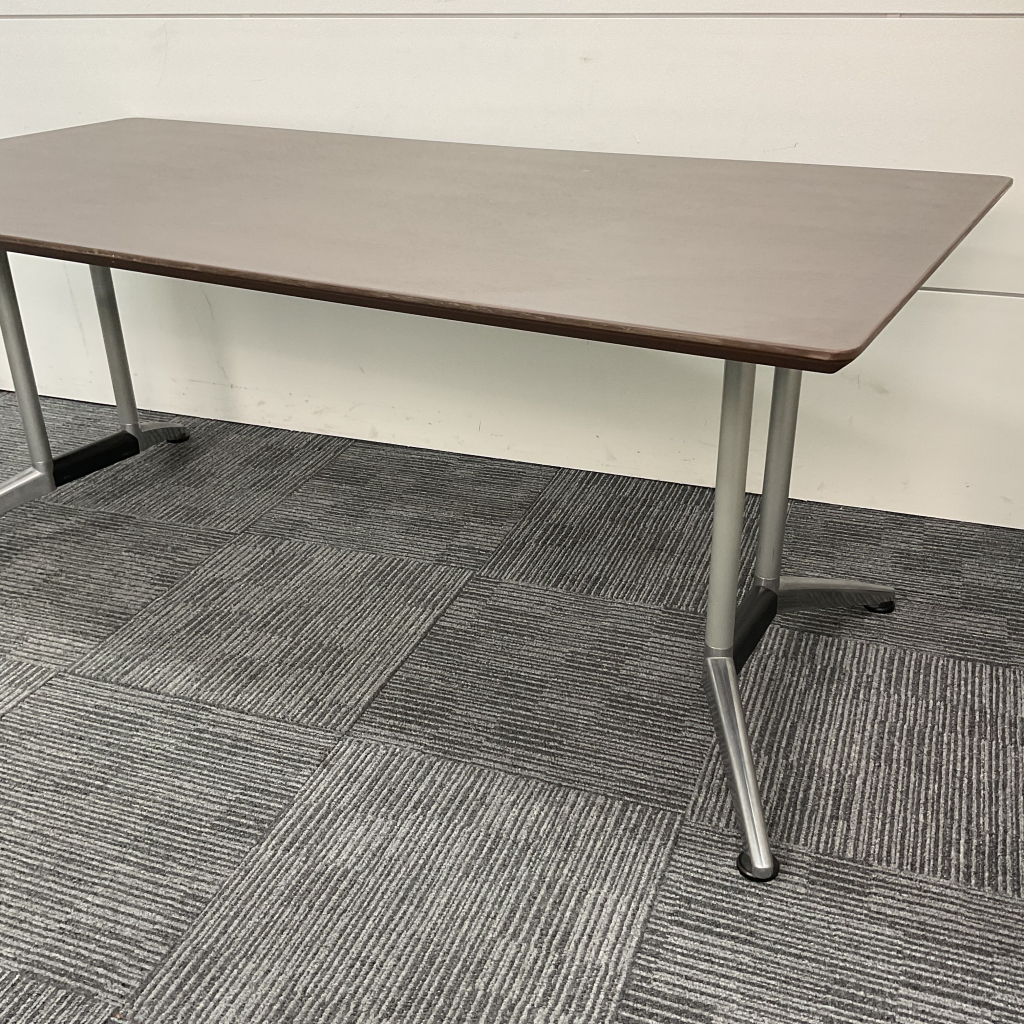 会議テーブル W1800 ウチダブラウン2