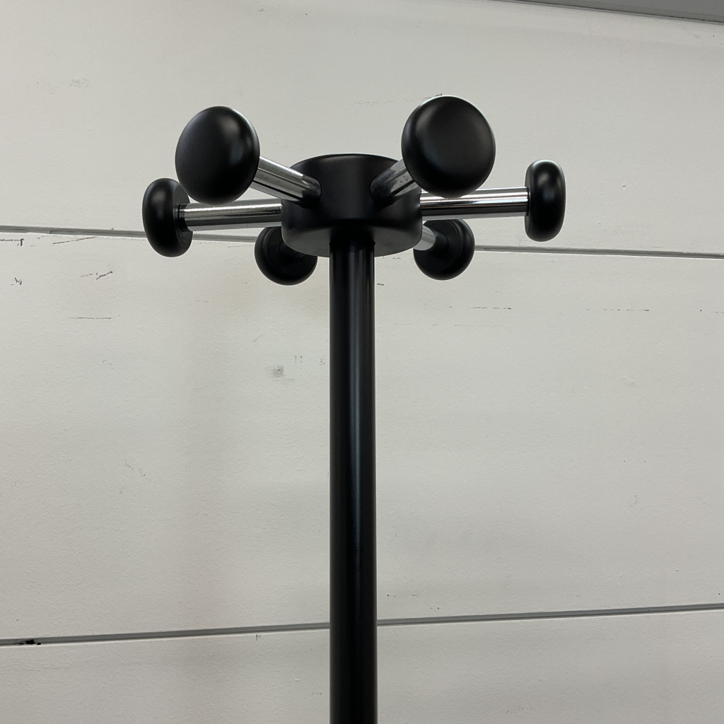 ポールハンガー ブラック2