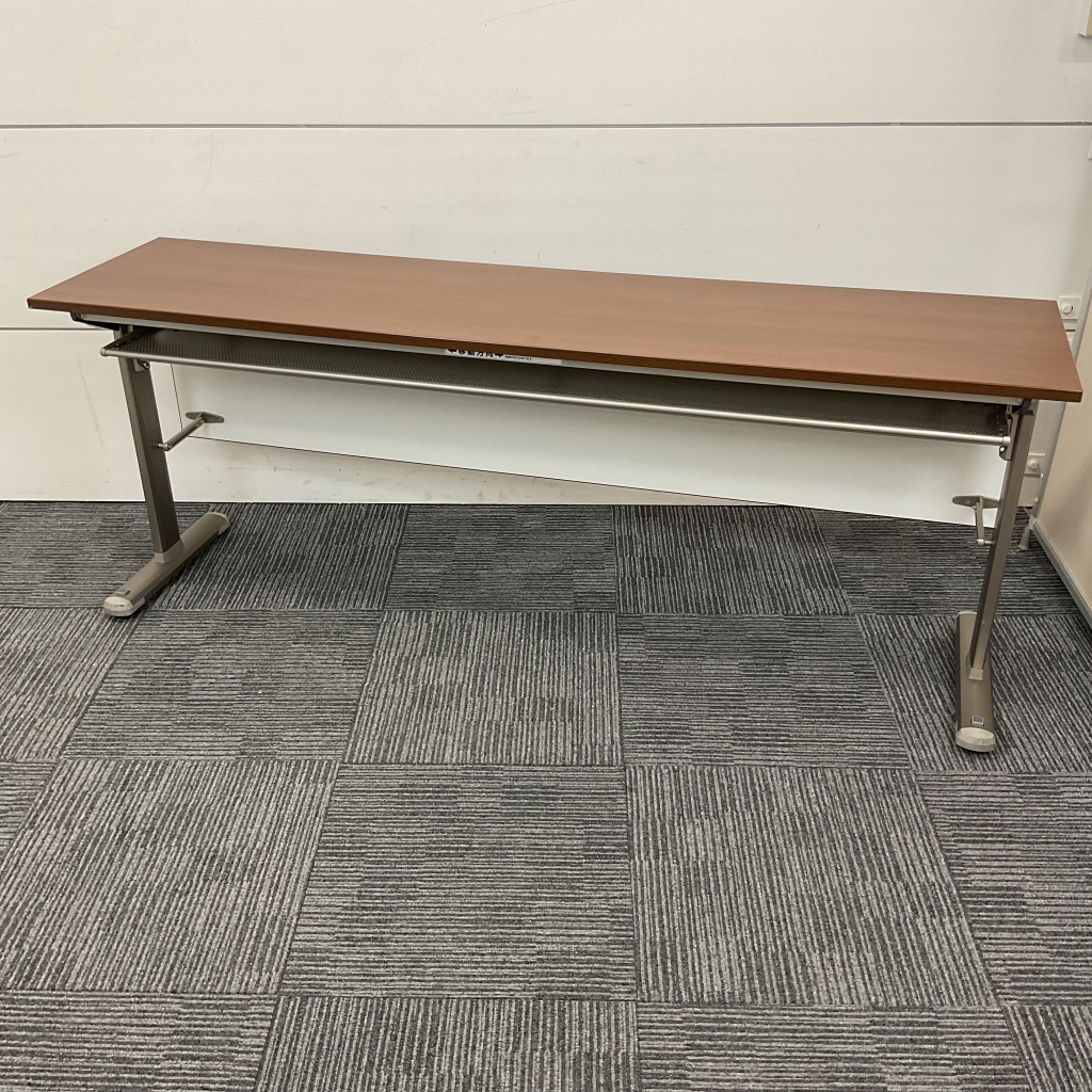 会議テーブルフォールディングW1800 ローズコクヨ2