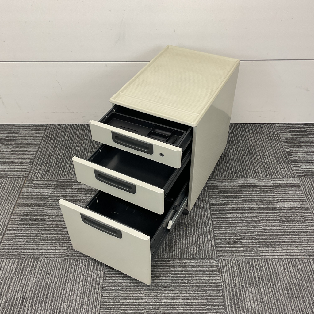 インワゴン3段プラス2