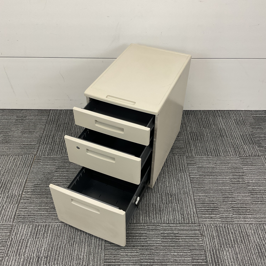 インワゴン 3段 コクヨ2