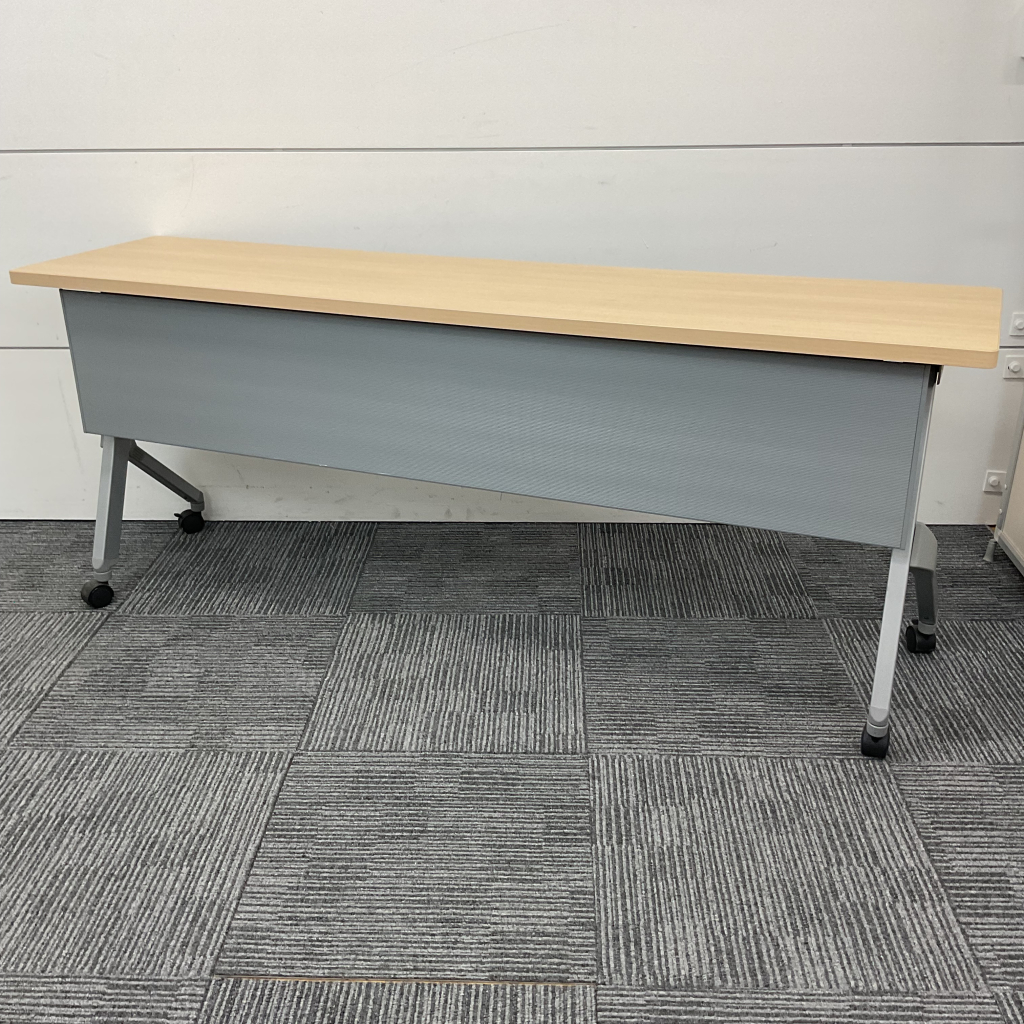 会議テーブルフォールディングW1800 オカムラ1