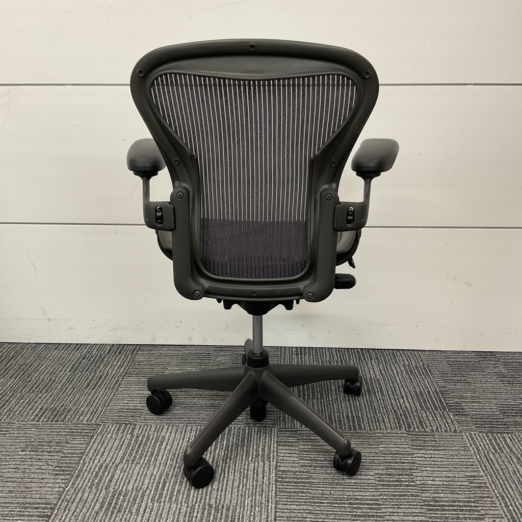 オフィスチェアアーロンチェア3