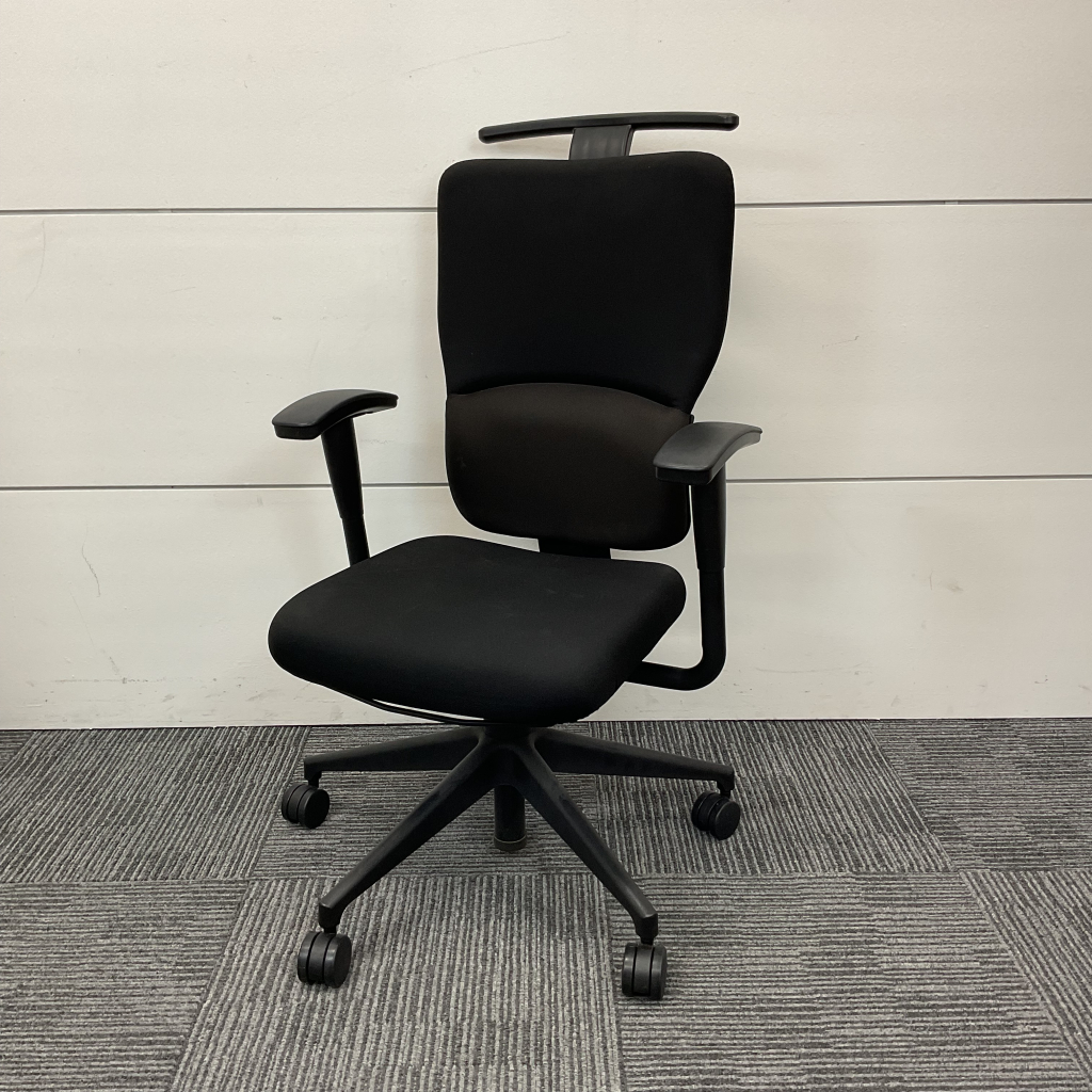 オフィスチェア肘ありLet's Bハンガー付き1