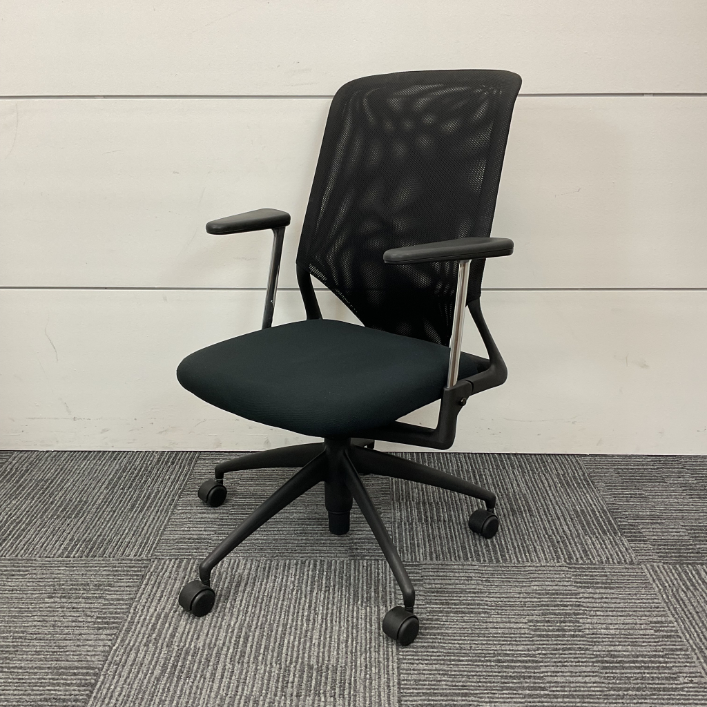 オフィスチェア肘ありスチールケース vitra1