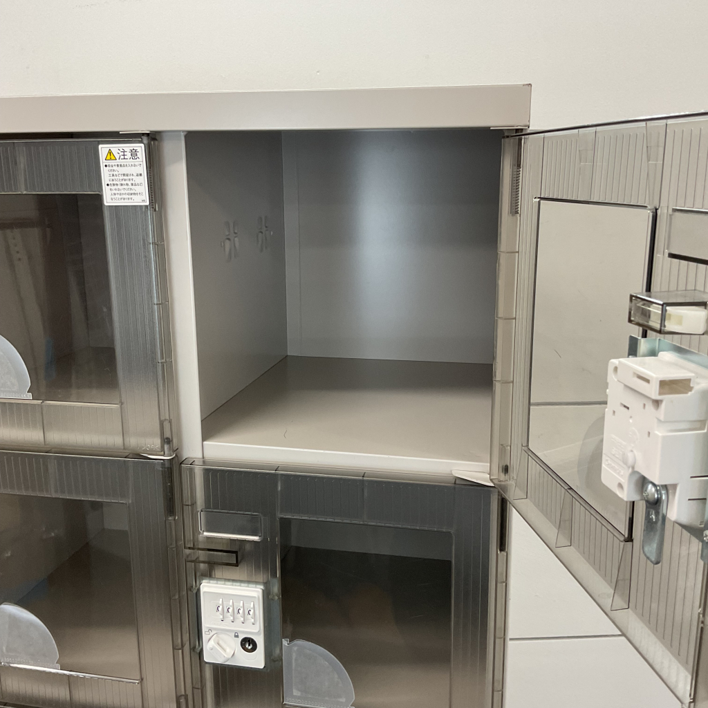 貴重品ロッカー12人用スケルトンダイヤル錠イトーキ2