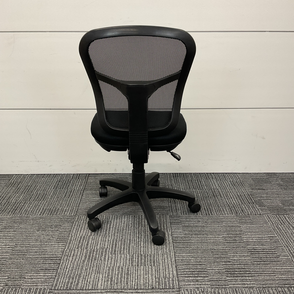 オフィスチェア肘無しブラックメッシュ3