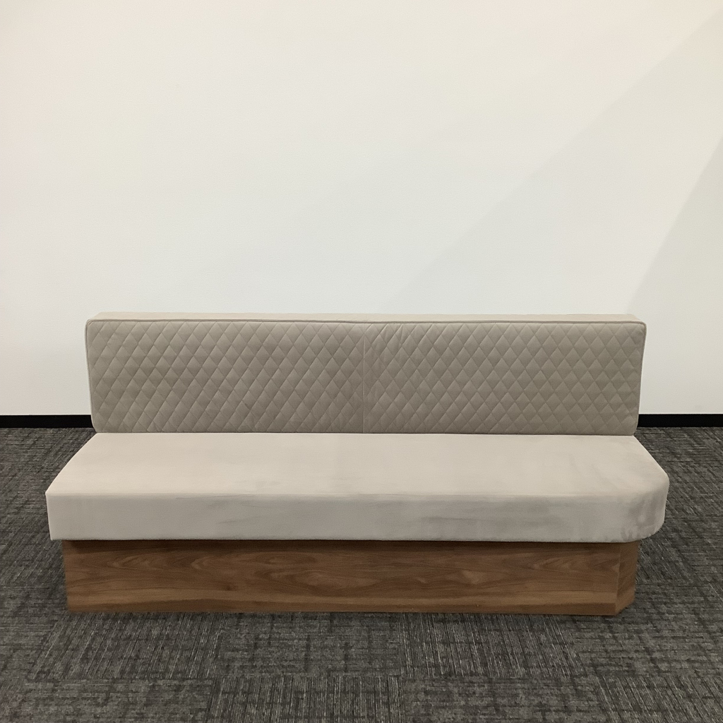 ソファW1800(未使用品)2