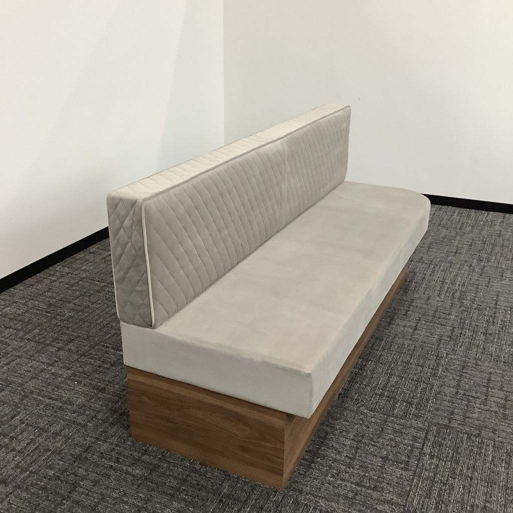 ソファW1800(未使用品)3